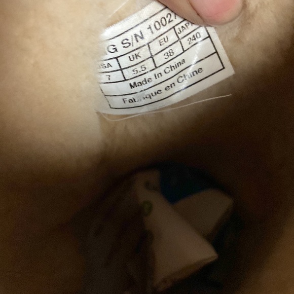 UGG SEQUINS ANKLE BOOTS - Picture 10 of 11